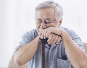 Hơi thở có mùi hôi ở người lớn tuổi